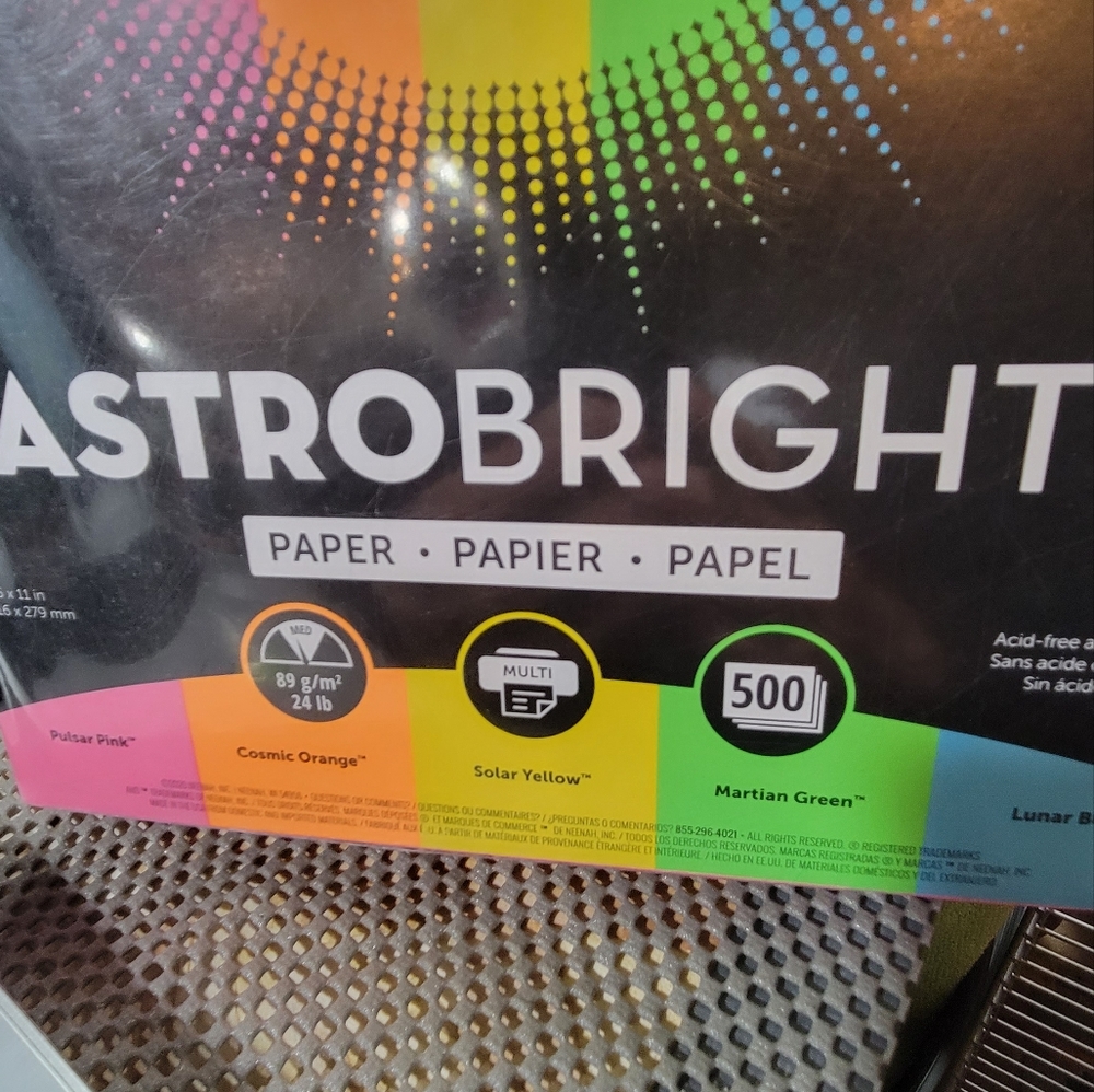 Colored paper - Picture 2 of 5